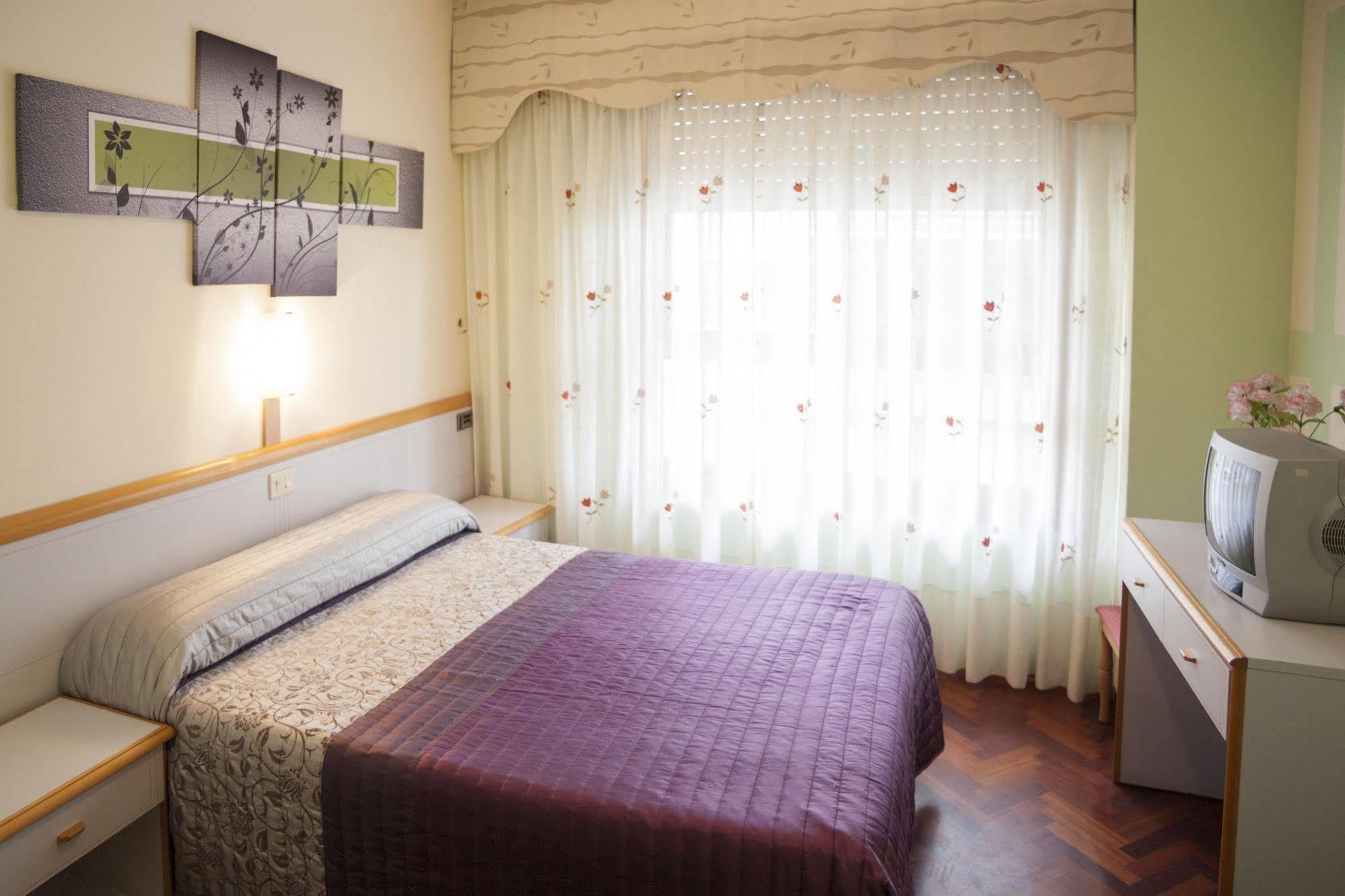 Hotel Cristal 1 Ла Коруня Екстериор снимка