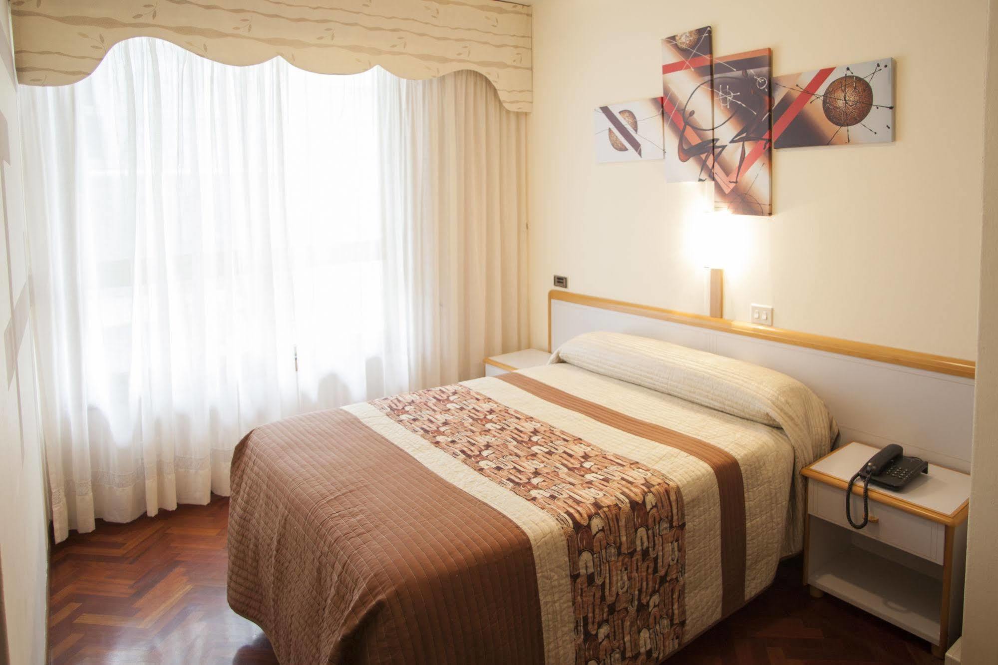 Hotel Cristal 1 Ла Коруня Екстериор снимка