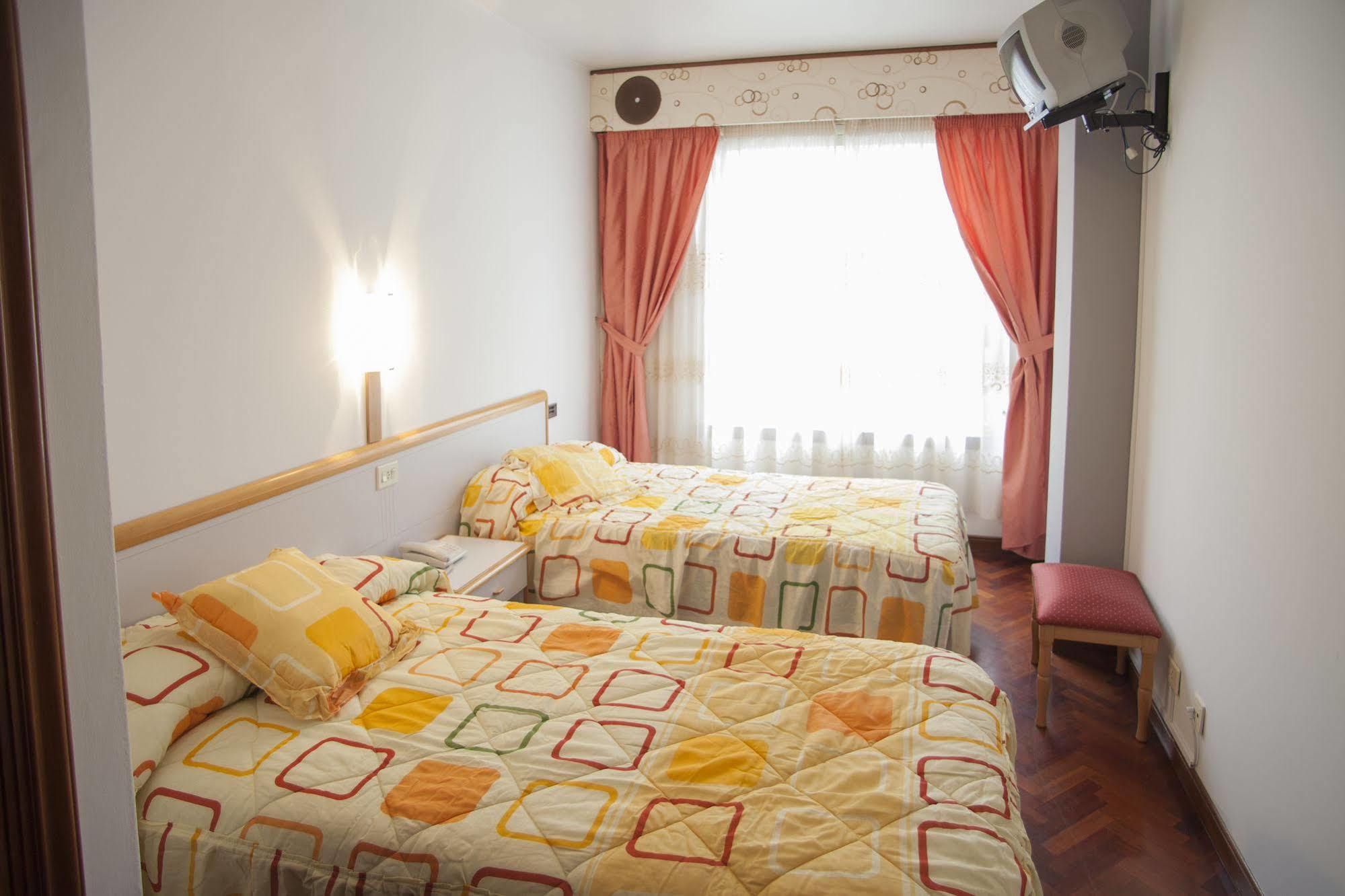 Hotel Cristal 1 Ла Коруня Екстериор снимка